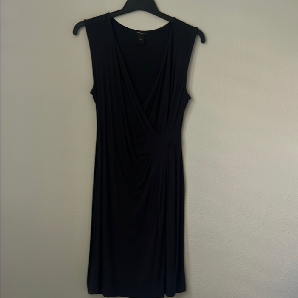 Ann Taylor Black Sleeveless V-Neck Sheath Dress